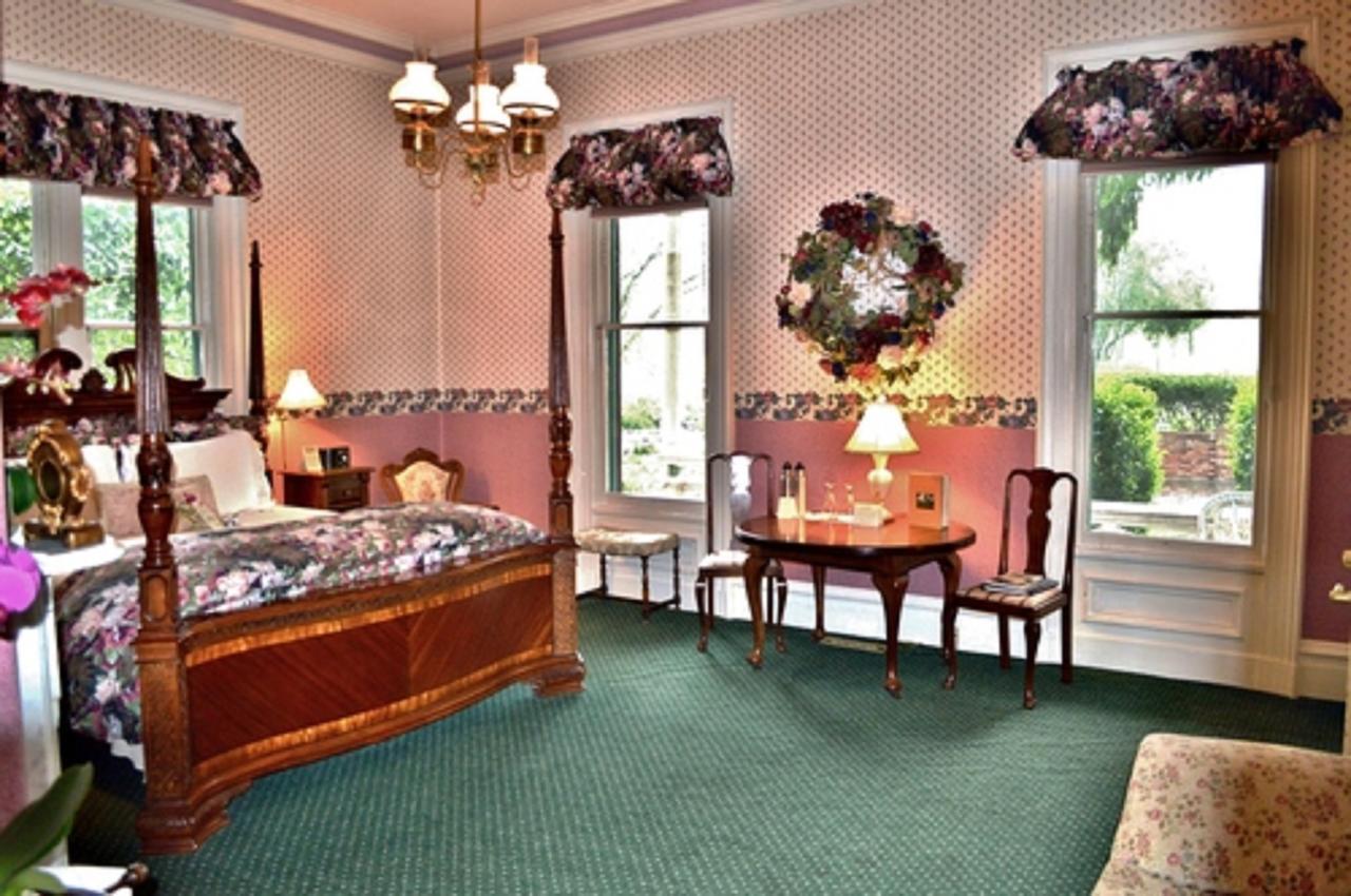 The Gables Wine Country Inn Santa Rosa Buitenkant foto